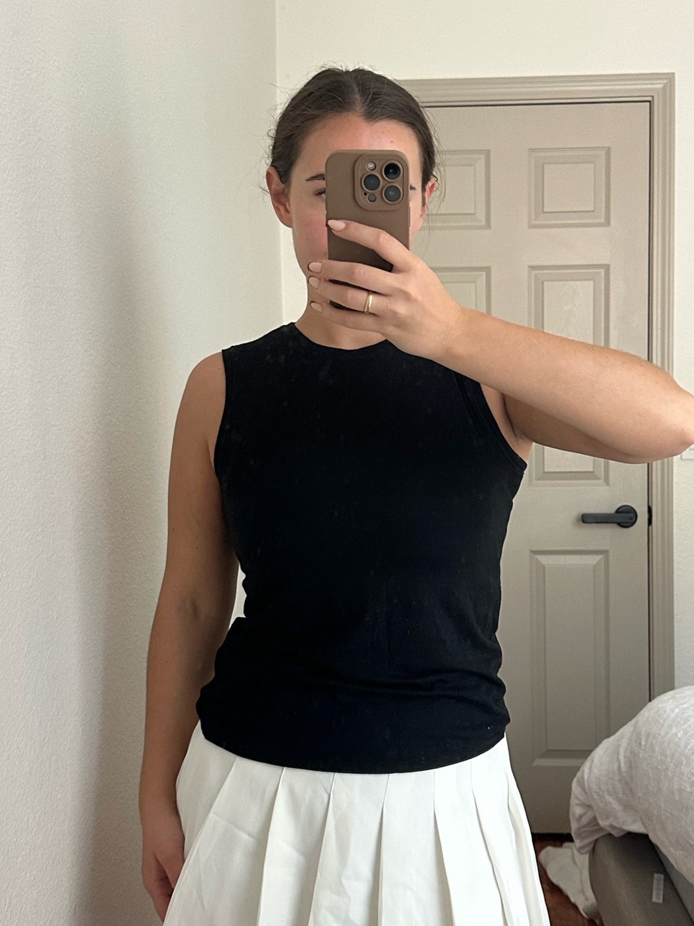 BANANA REPUBLIC black cami
